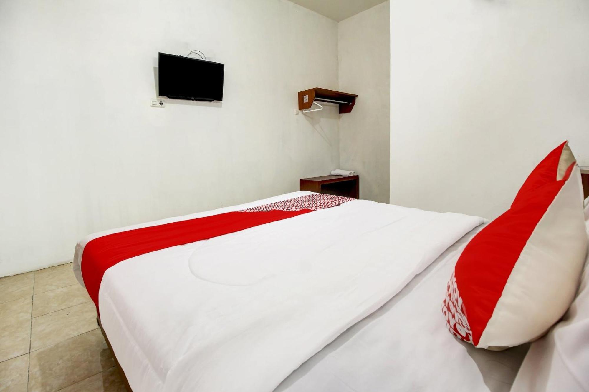 Oyo Life 3415 Penginapan Wimane Palembang Exterior photo