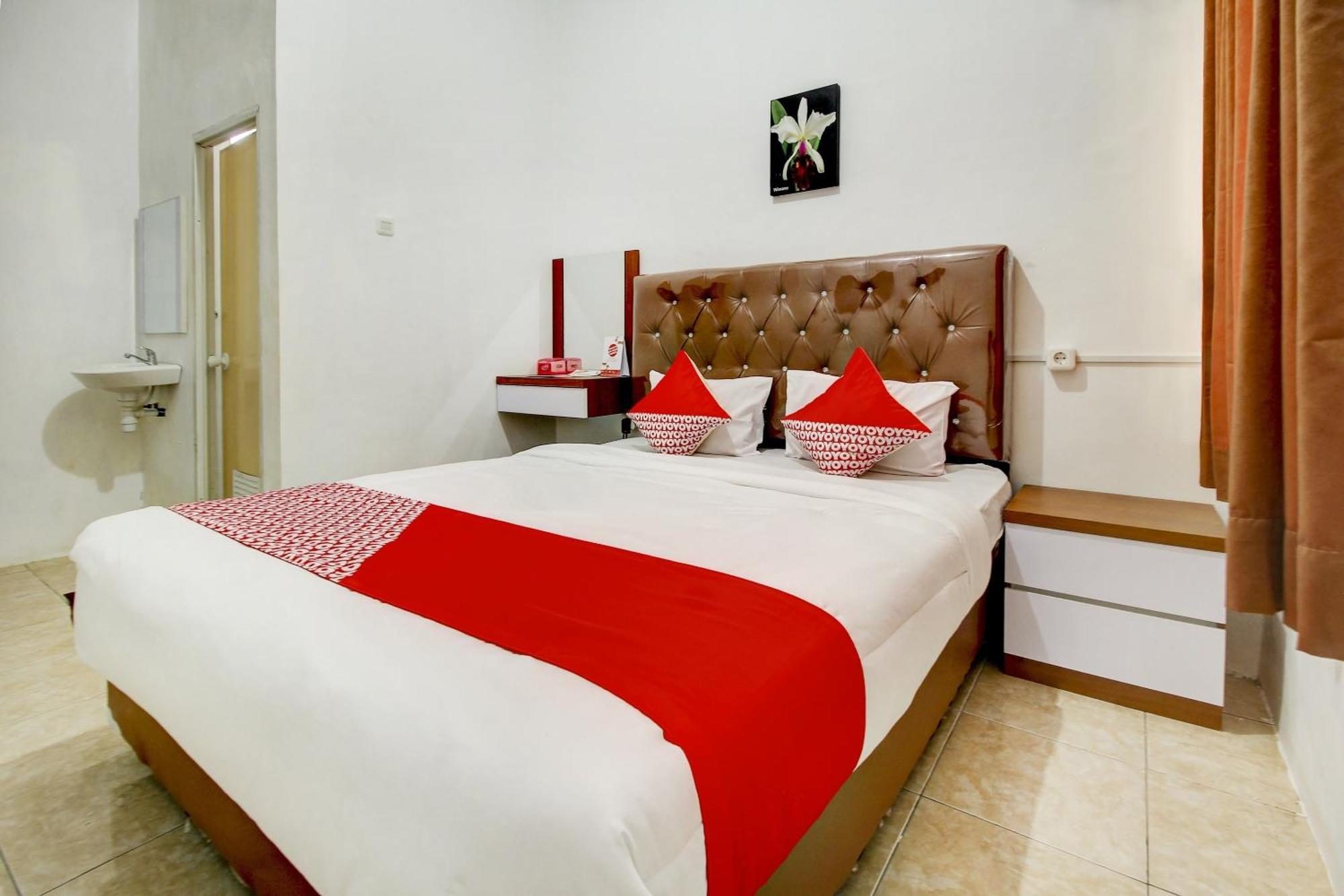 Oyo Life 3415 Penginapan Wimane Palembang Exterior photo