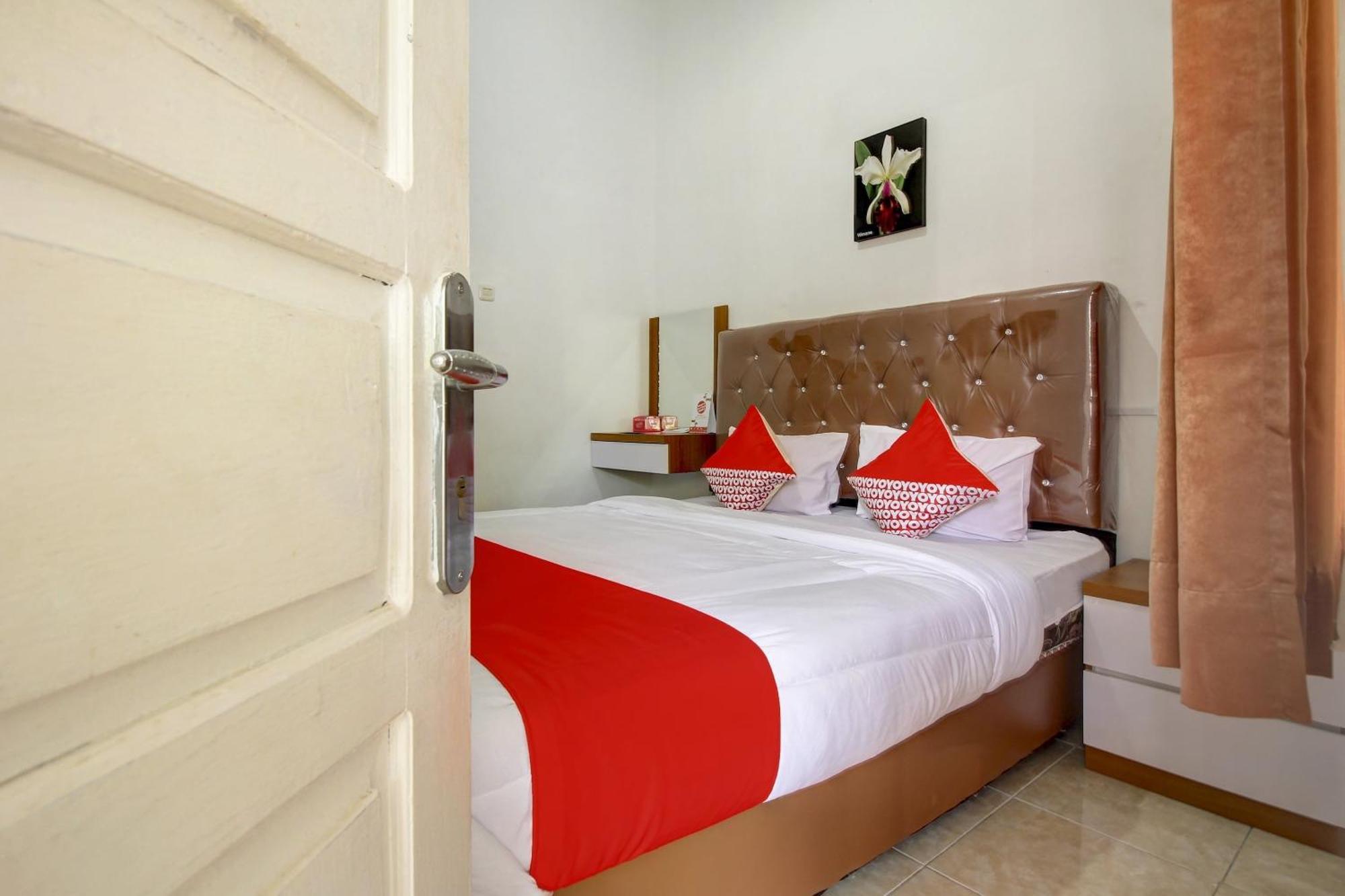 Oyo Life 3415 Penginapan Wimane Palembang Exterior photo